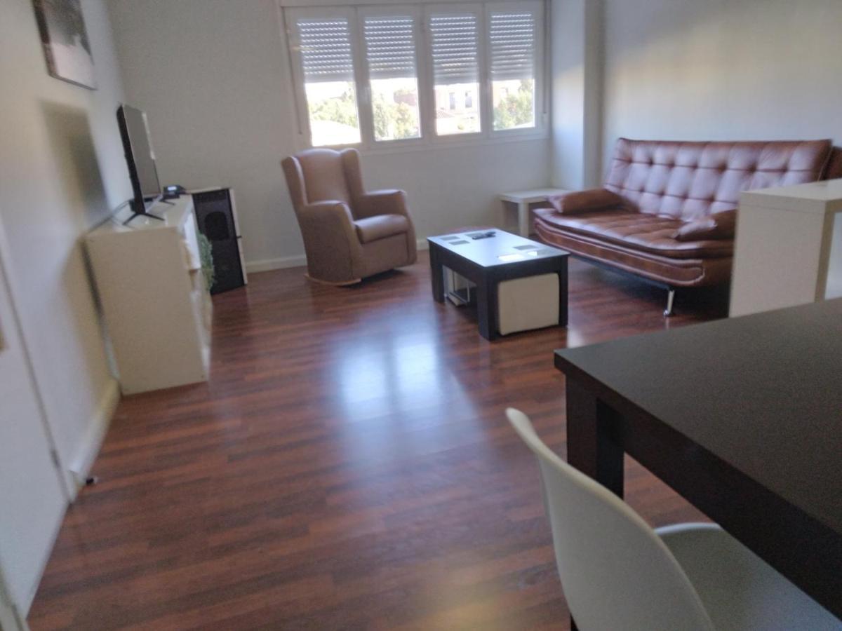 Апартаменты Piso Amplio Y Tranquilo En Marchena Экстерьер фото